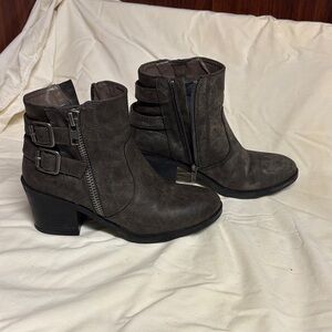BAMBOO Women's Ankle Boots - Charcoal Gray
